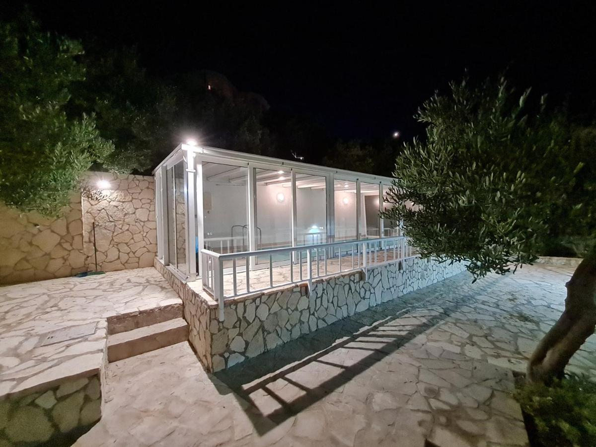 Vila Maslina Apartments Mit Pool Und Garten Nahe Am Strand Tučepi Zewnętrze zdjęcie