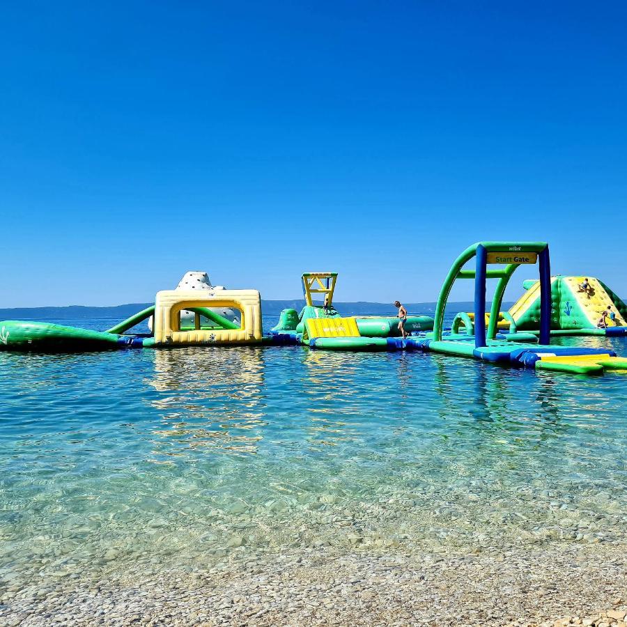 Vila Maslina Apartments Mit Pool Und Garten Nahe Am Strand Tučepi Zewnętrze zdjęcie