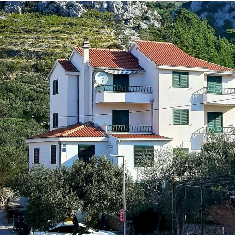 Vila Maslina Apartments Mit Pool Und Garten Nahe Am Strand Tučepi Zewnętrze zdjęcie